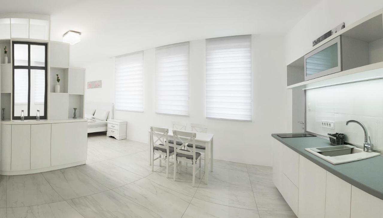 Corso Lux Apartman ยูลา ภายนอก รูปภาพ